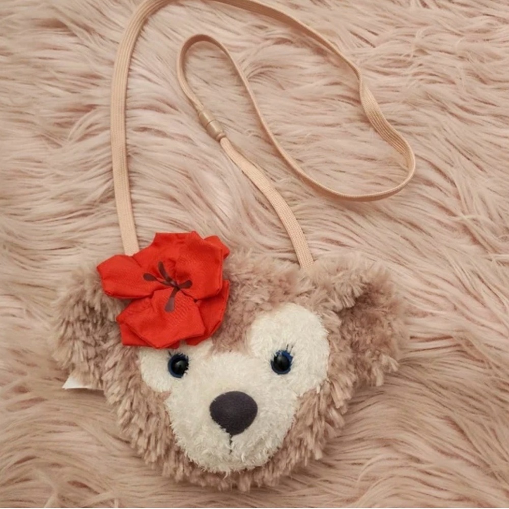 ❤️ Disney Aulani limited edition Shellie May plush ID holder